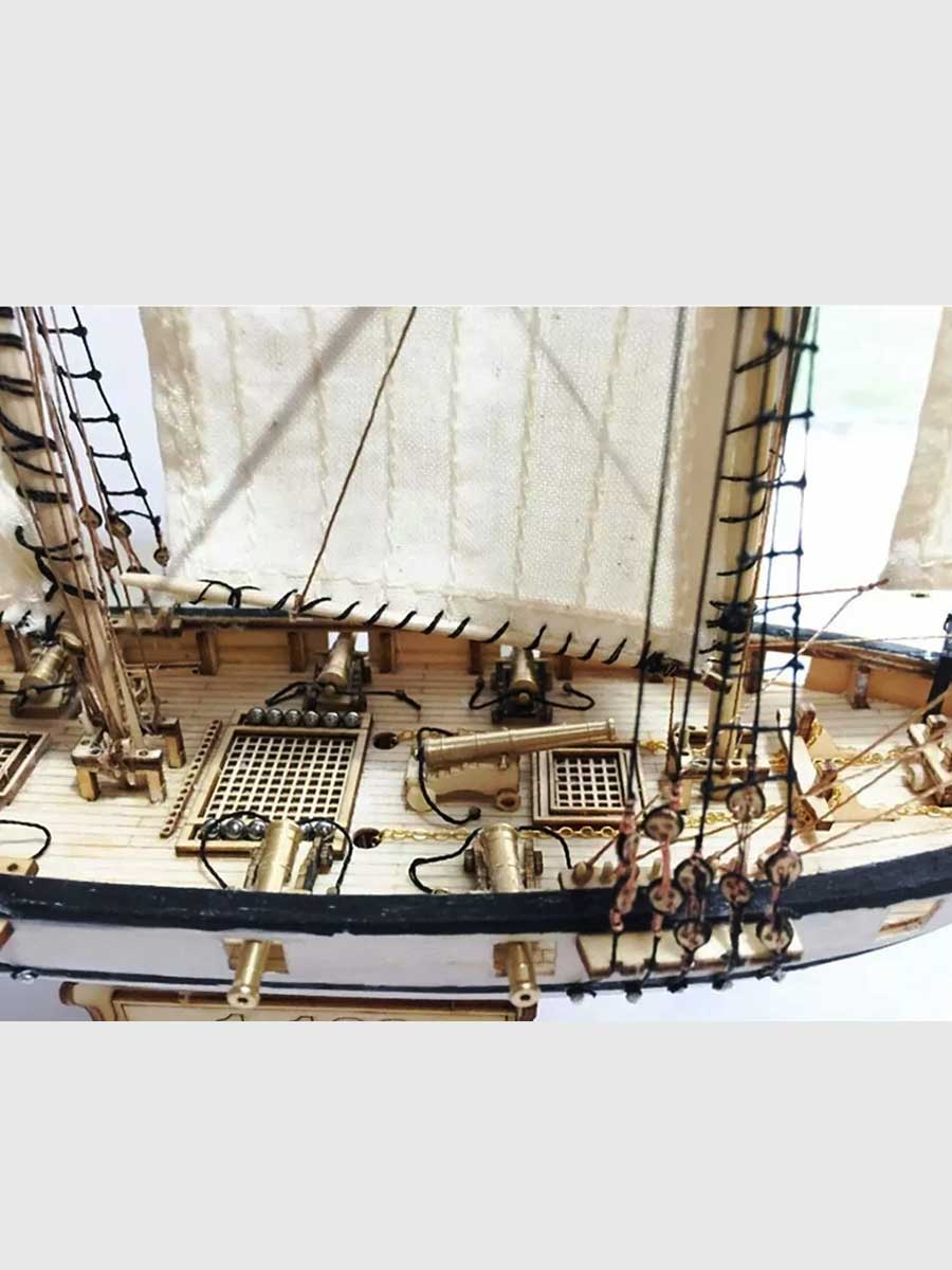 Maquette Bateau Voilier « Halcon 1840 » - GoCrazyPuzzle