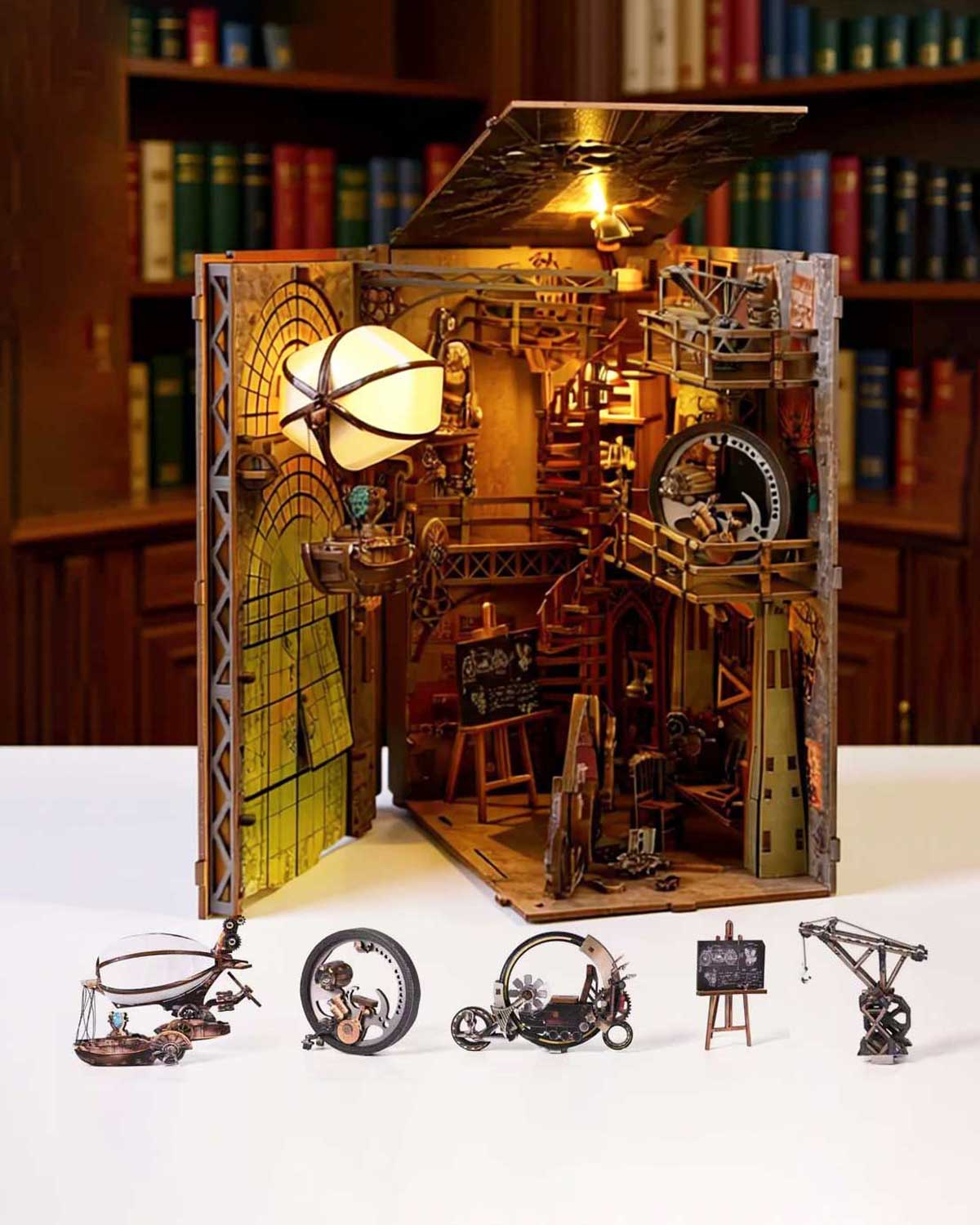 Book Nook – Cabinet de curiosités du voyageur (Bois, LED) - GoCrazyPuzzle